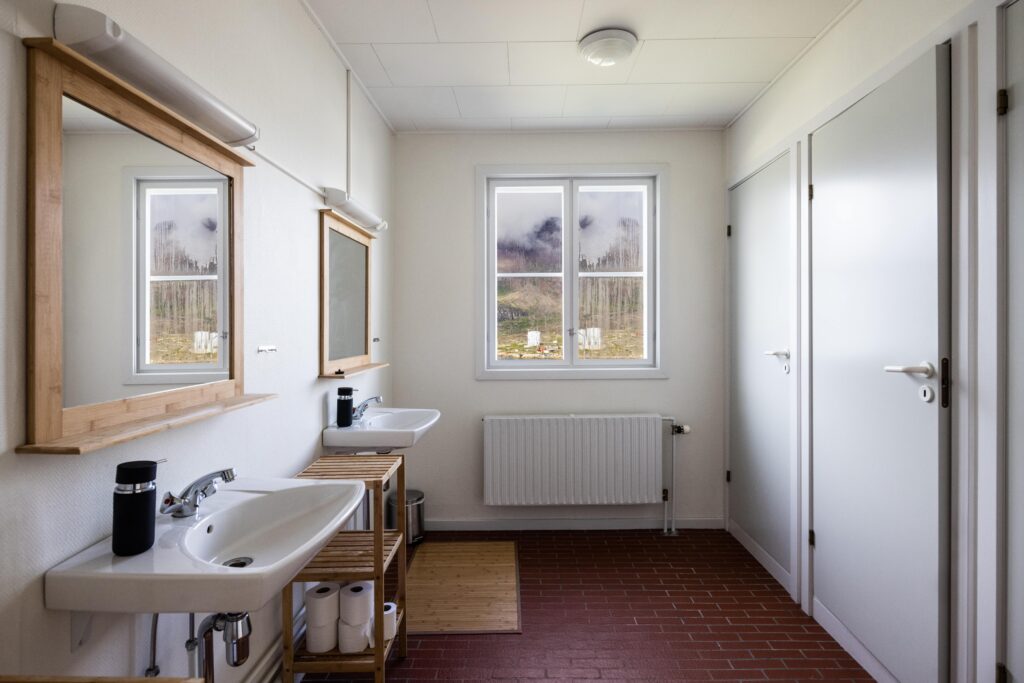 Panorama Shared bath facilities